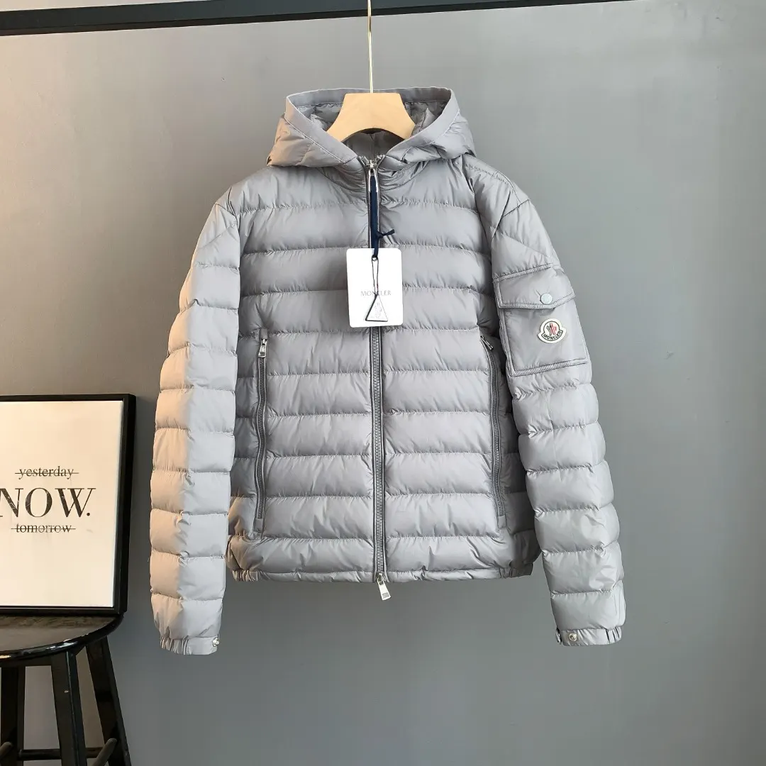 Lightweight Quilted Down Hooded Jacket D42023420