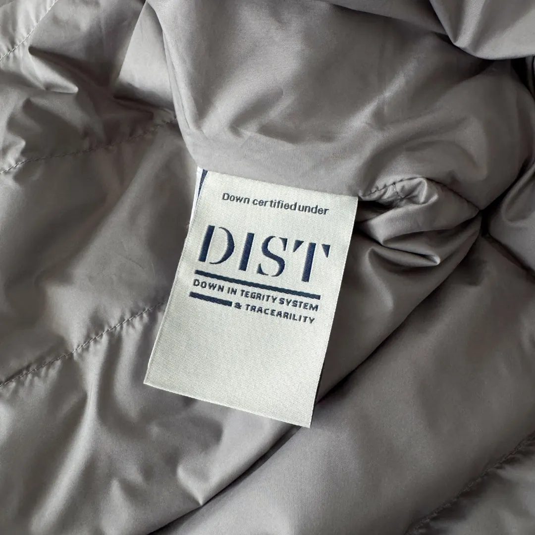 Lightweight Quilted Down Hooded Jacket D42023420 — view 10