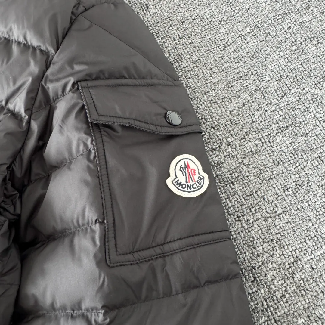 Hooded Lightweight Quilted Down Jacket D42023419 — view 9