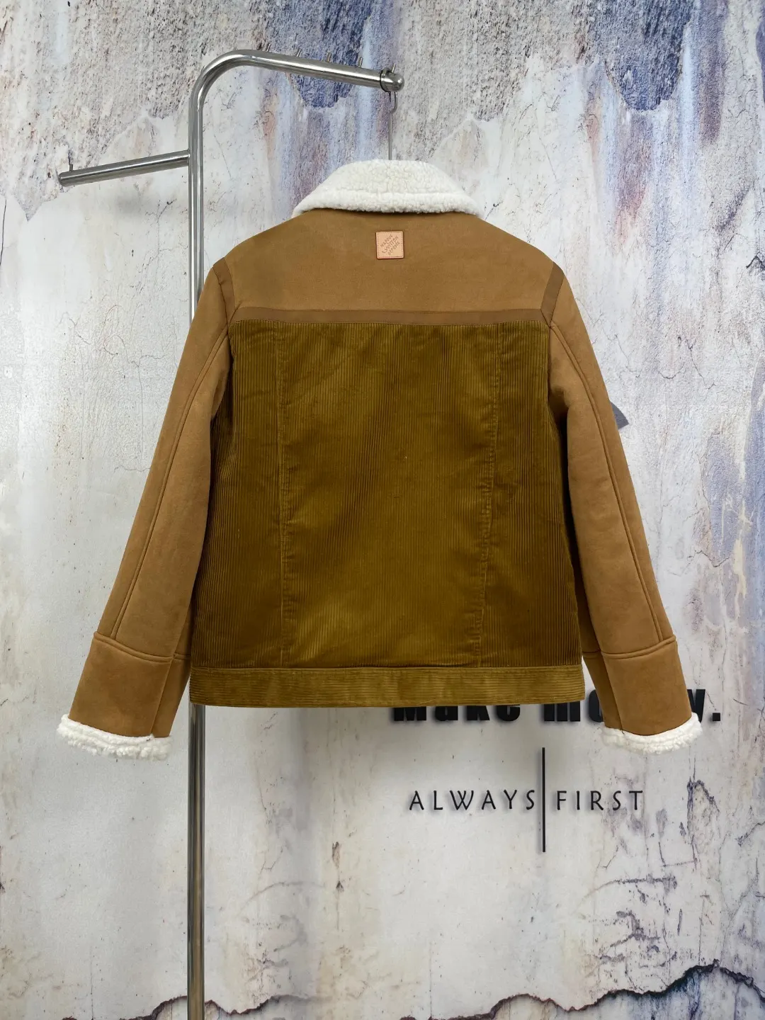 Corduroy and Faux-Suede Shearling-Collar Jacket D43023292 — view 2