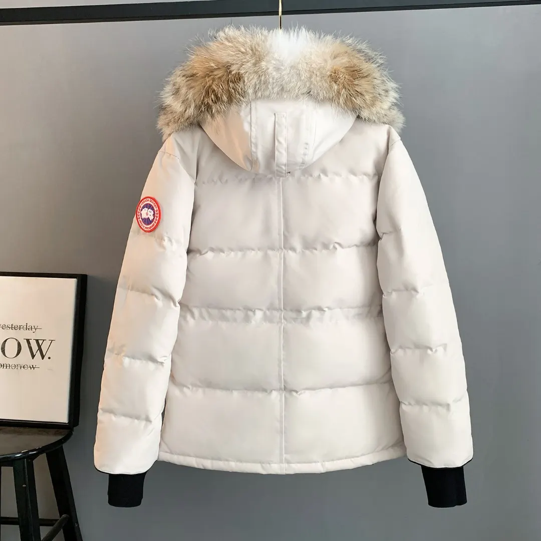 Fur-Trimmed Down-Filled Puffer Jacket D43023406 — view 2