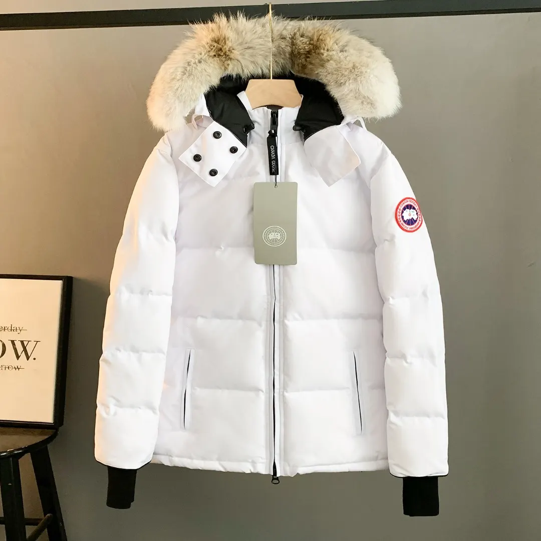 Fur-Trimmed Down-Filled Puffer Jacket D43023407