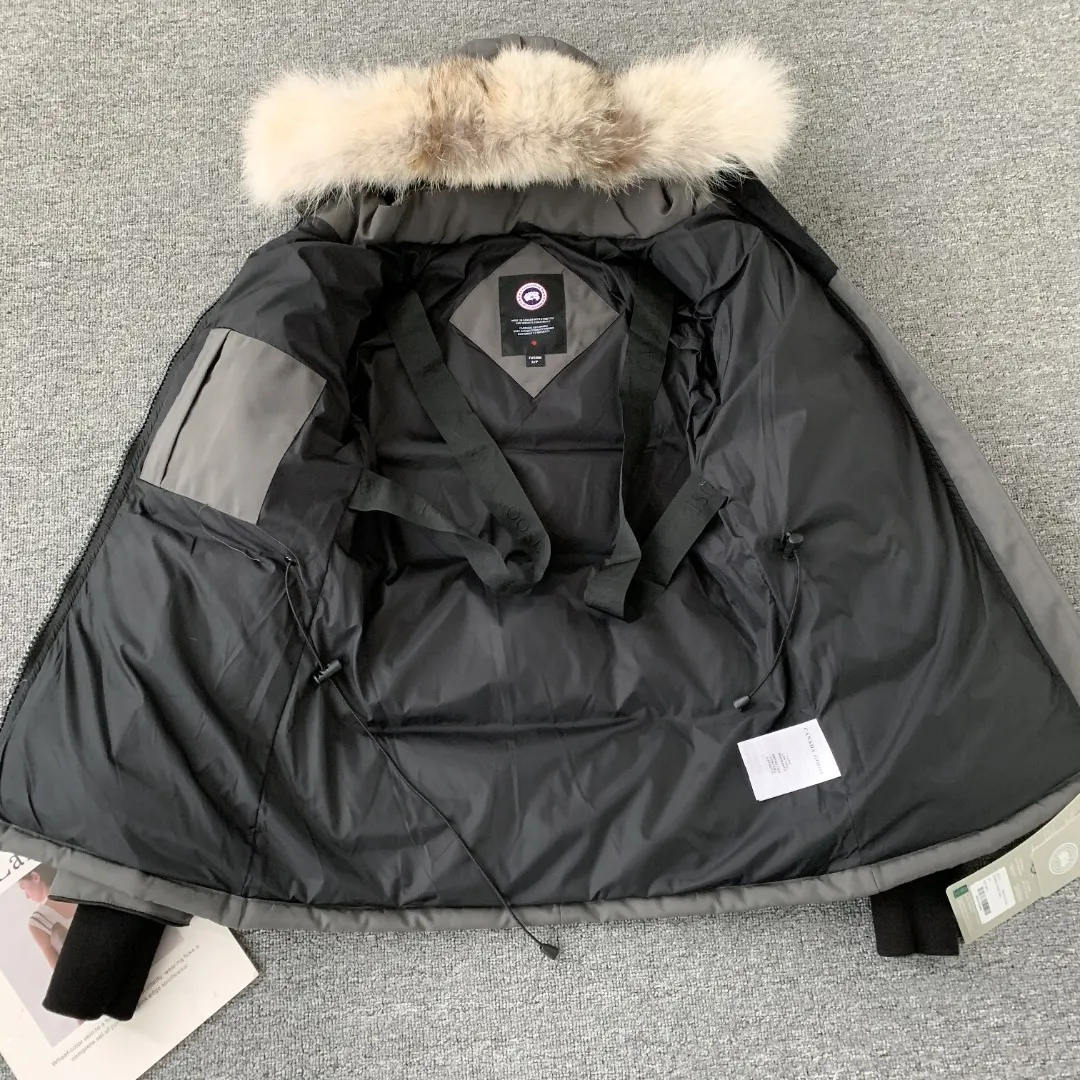 Fur-Trimmed Down-Filled Puffer Jacket D43023404 — view 9
