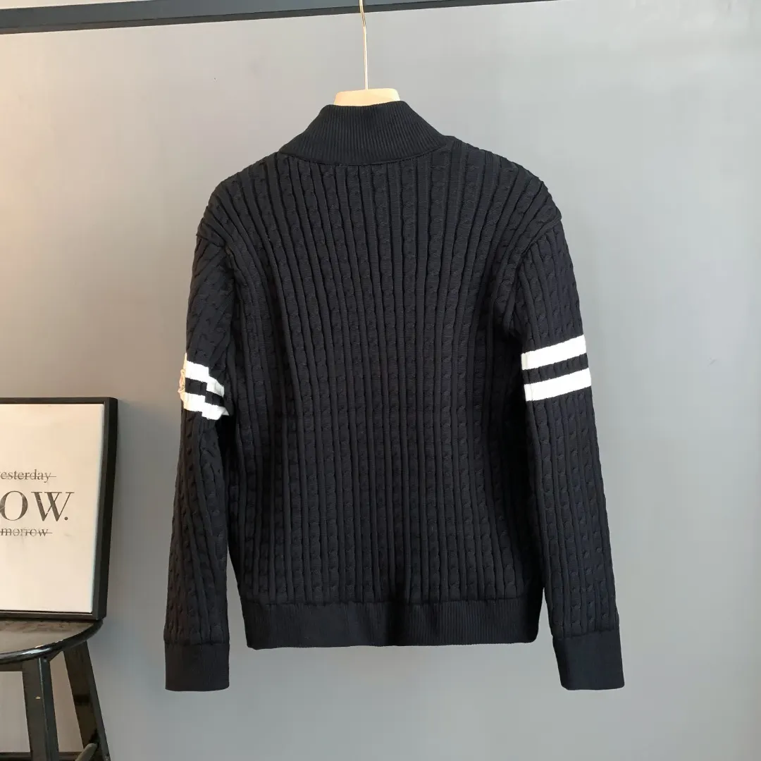 Panelled Wool-Knit and Quilted Shell Down Jacket D43023415 — view 2