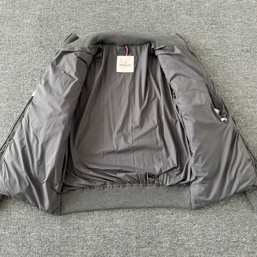 Wool-Panelled Down-Filled Cardigan Jacket D43023416 — view 8