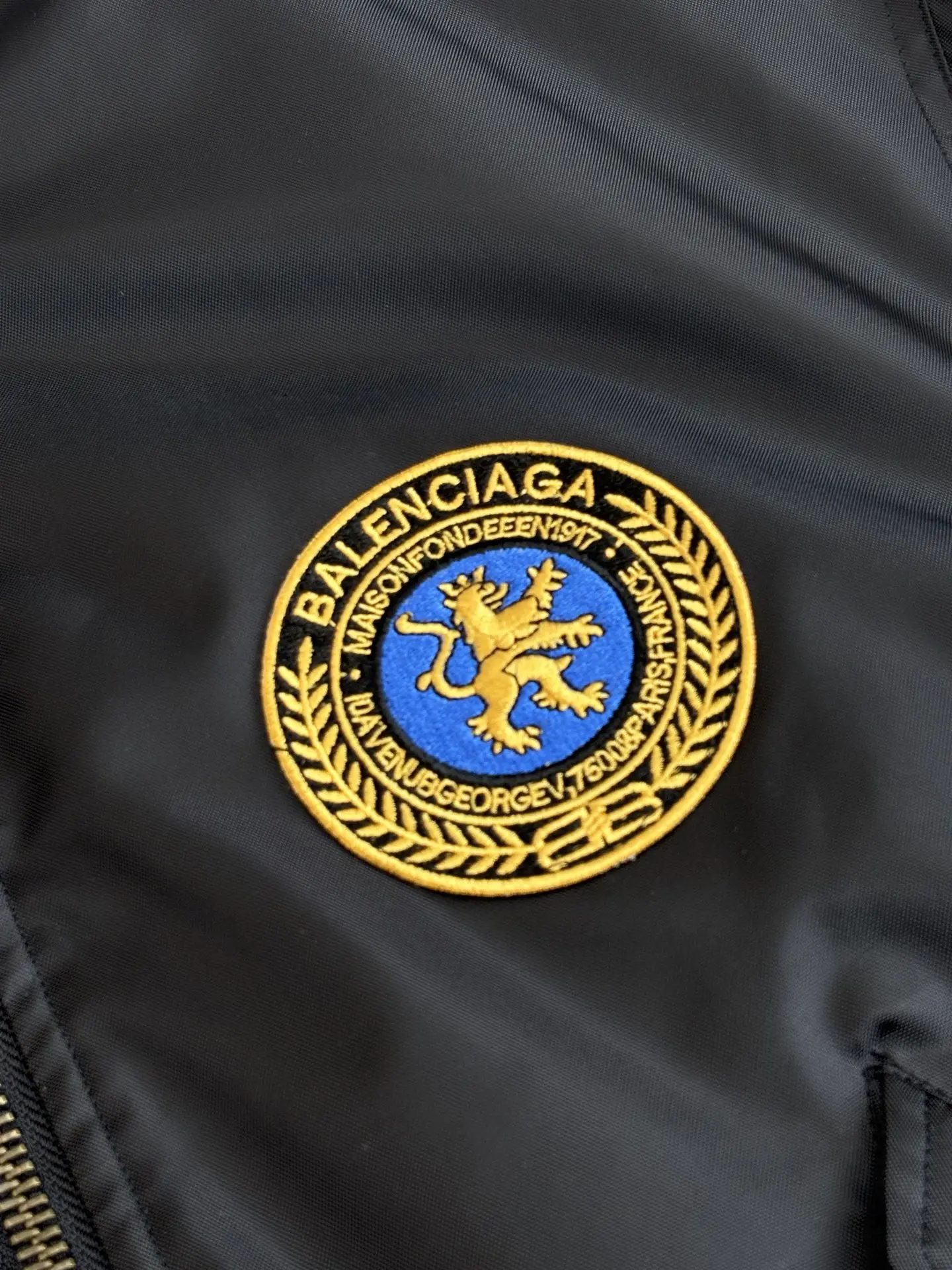 Embroidered Crest Oversized Bomber Jacket D43523428 — view 6