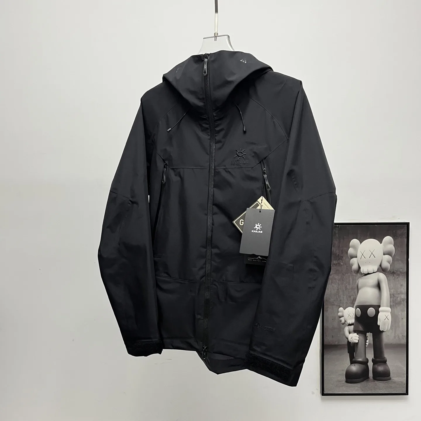 MONT-X GORE-TEX 3L Hardshell Jacket D44022703 — view 2