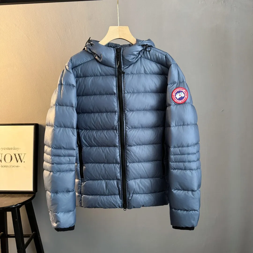 Lodge Hooded Lightweight Down Jacket D44023532