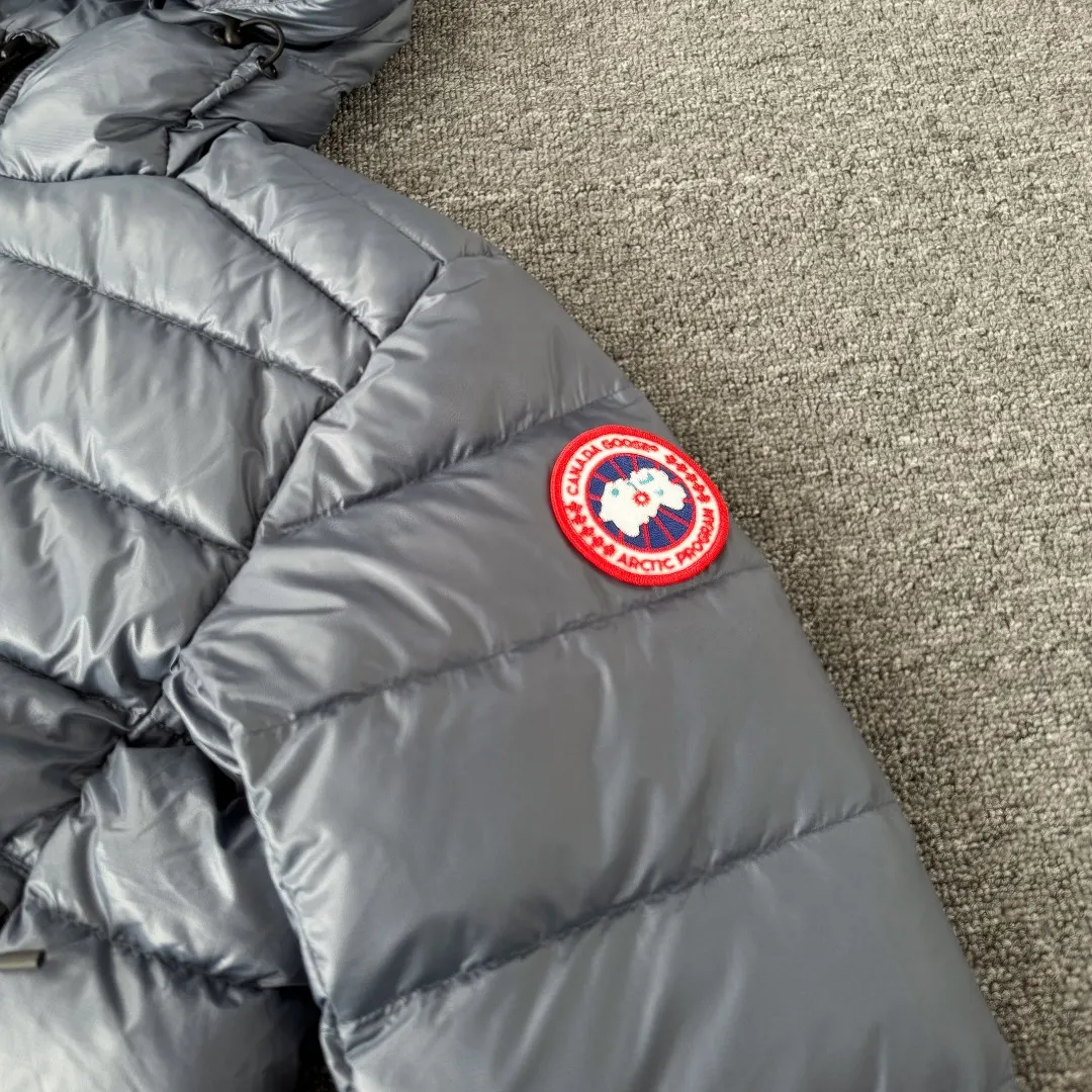 Lodge Hooded Lightweight Down Jacket D44023532 — view 4