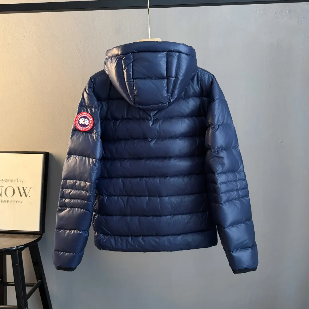 Lodge Lightweight Hooded Down Jacket D44023533 — view 2