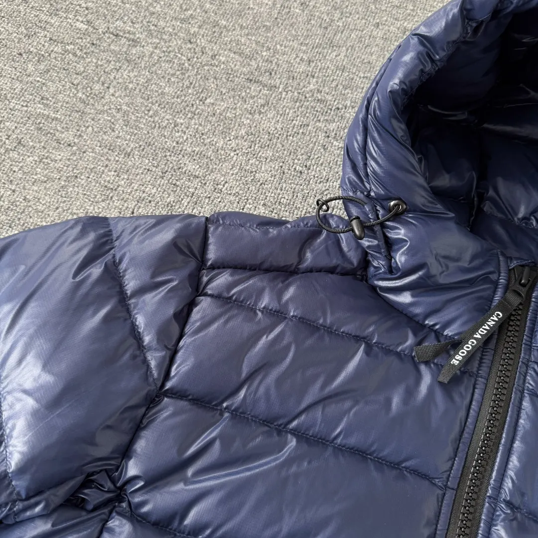 Lodge Lightweight Hooded Down Jacket D44023533 — view 4