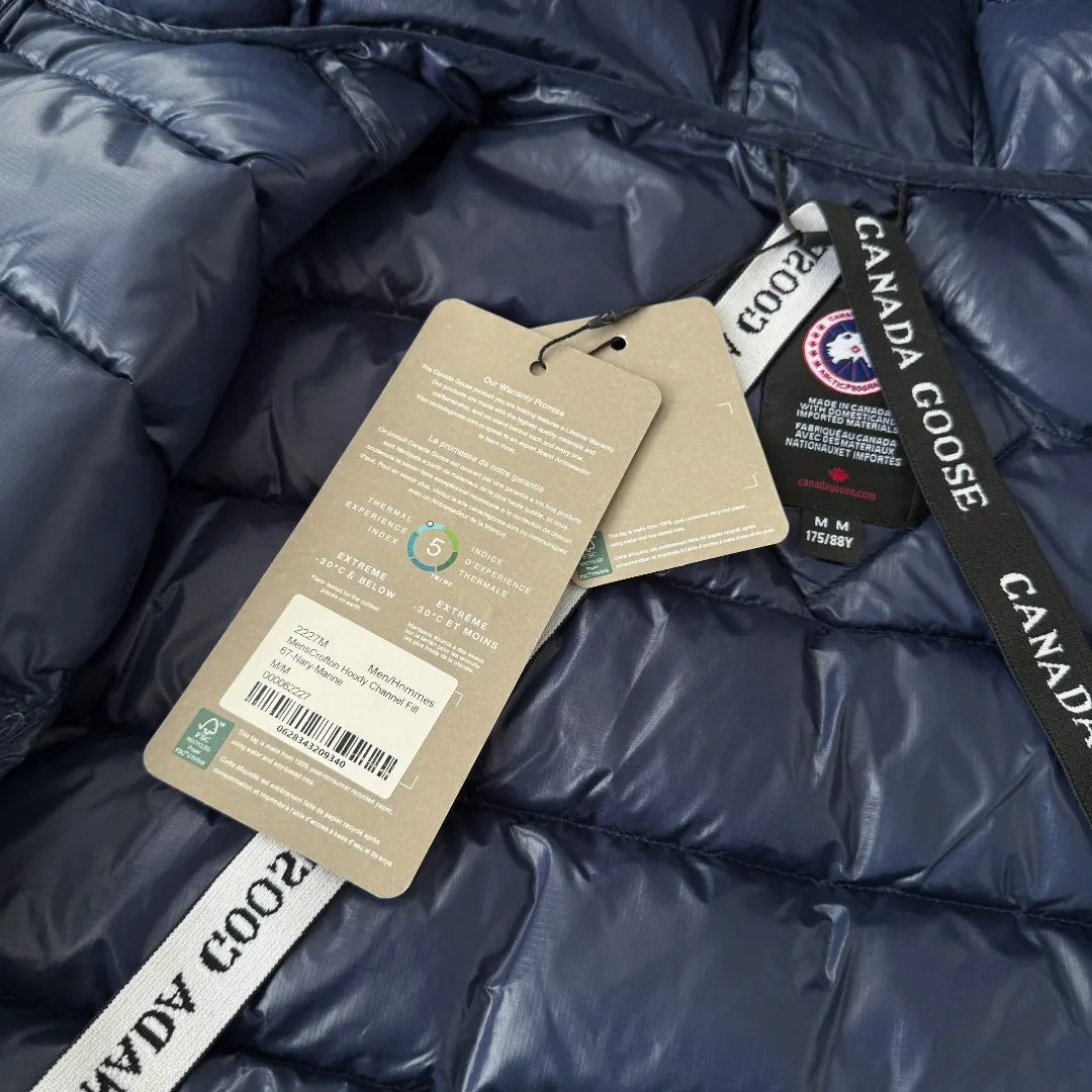 Lodge Lightweight Hooded Down Jacket D44023533 — view 9