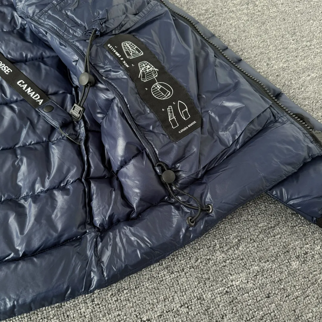 Lodge Lightweight Hooded Down Jacket D44023533 — view 10