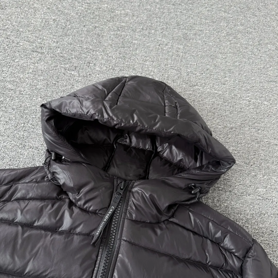 Lodge Hooded Lightweight Down Jacket D44023534 — view 3