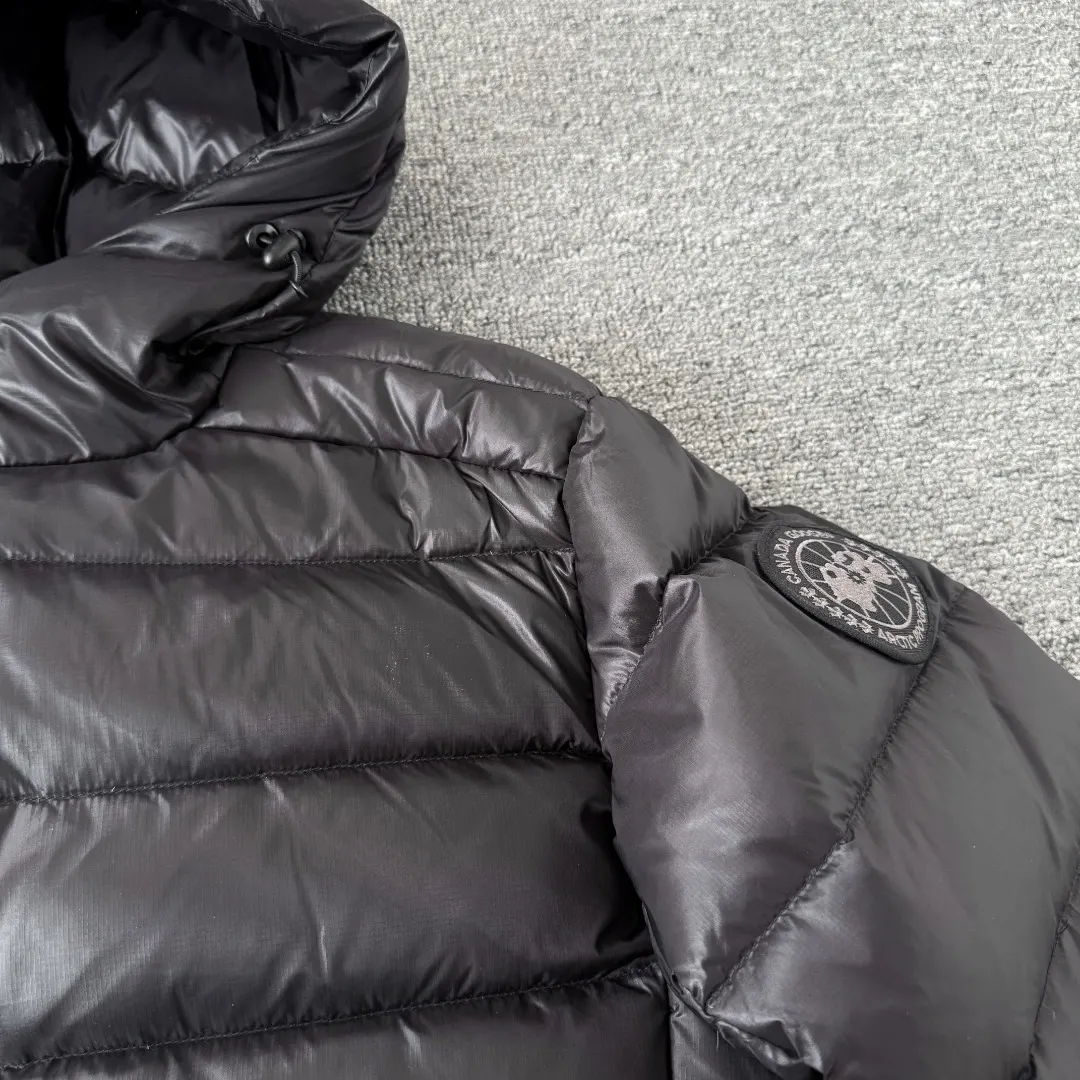Lodge Hooded Lightweight Down Jacket D44023534 — view 4