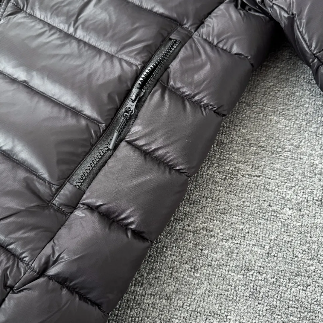 Lodge Hooded Lightweight Down Jacket D44023534 — view 7