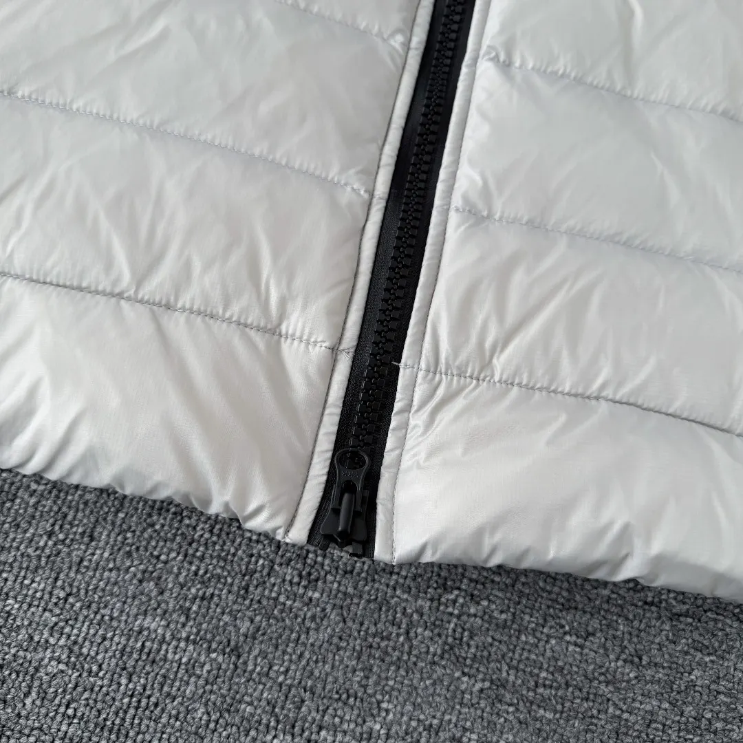 Lodge Lightweight Hooded Down Jacket D44023537 — view 7
