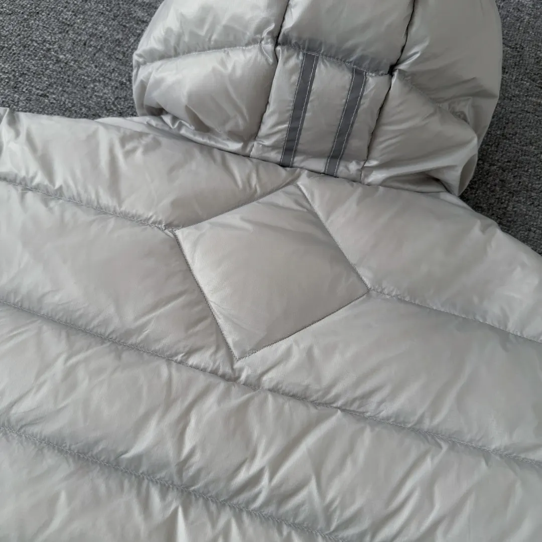 Lodge Lightweight Hooded Down Jacket D44023537 — view 14