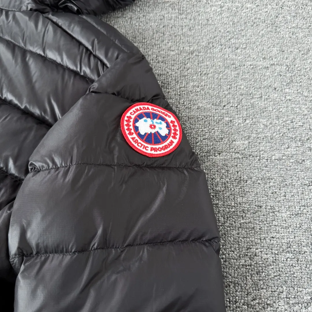 Crofton Lightweight Hooded Puffer Jacket D44023535 — view 5