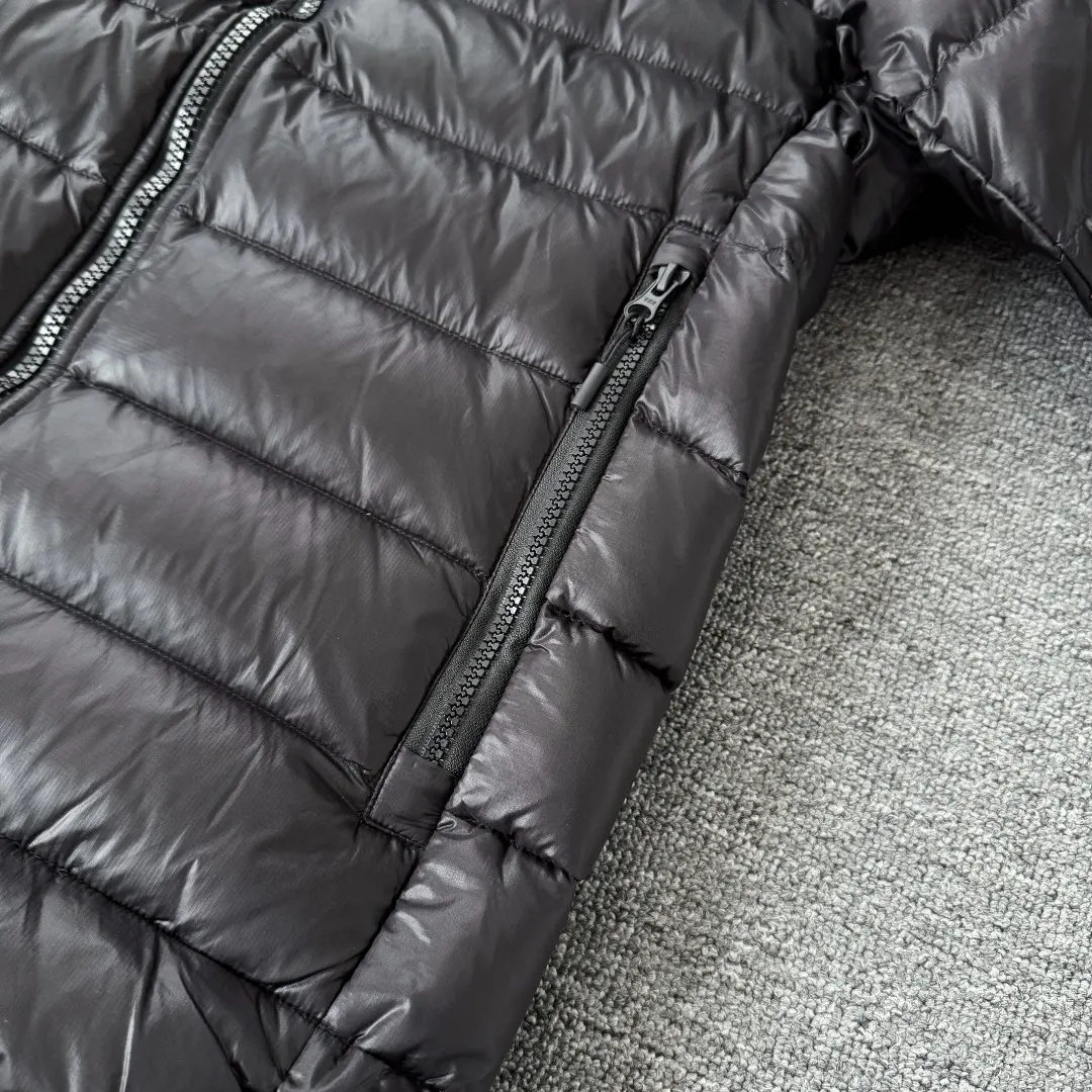 Crofton Lightweight Hooded Puffer Jacket D44023535 — view 7