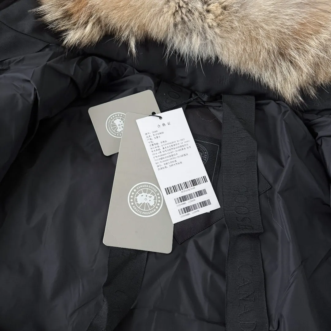 Macmillan Down-Filled Quilted Parka D44023386 — view 11