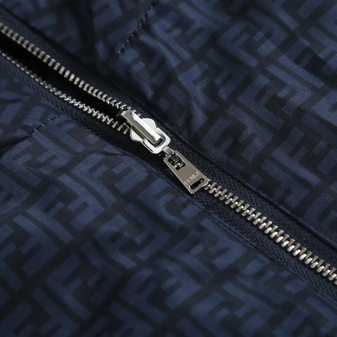 Reversible Monogram Hooded Puffer Jacket D44019913 — view 5