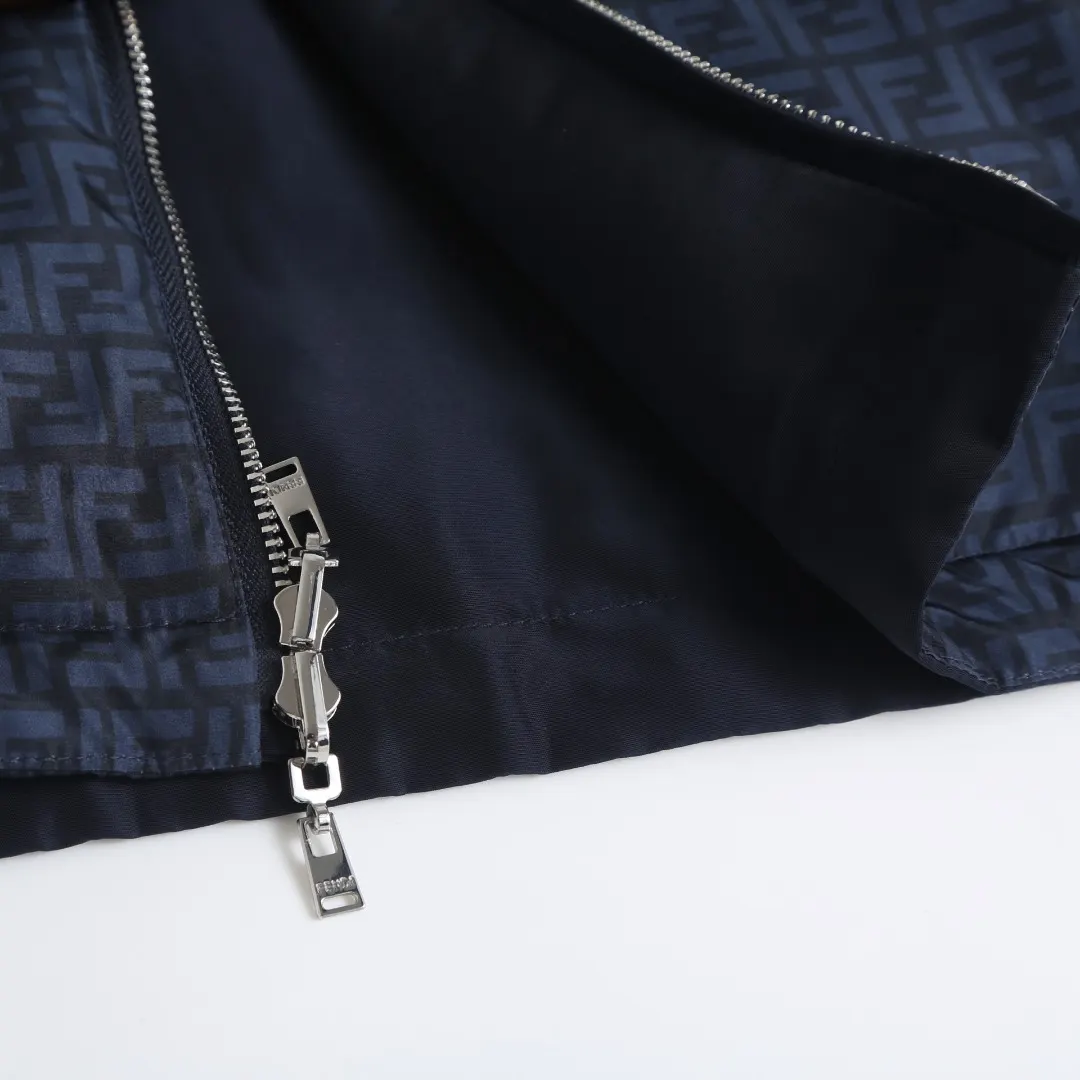 Reversible Monogram Hooded Puffer Jacket D44019913 — view 8