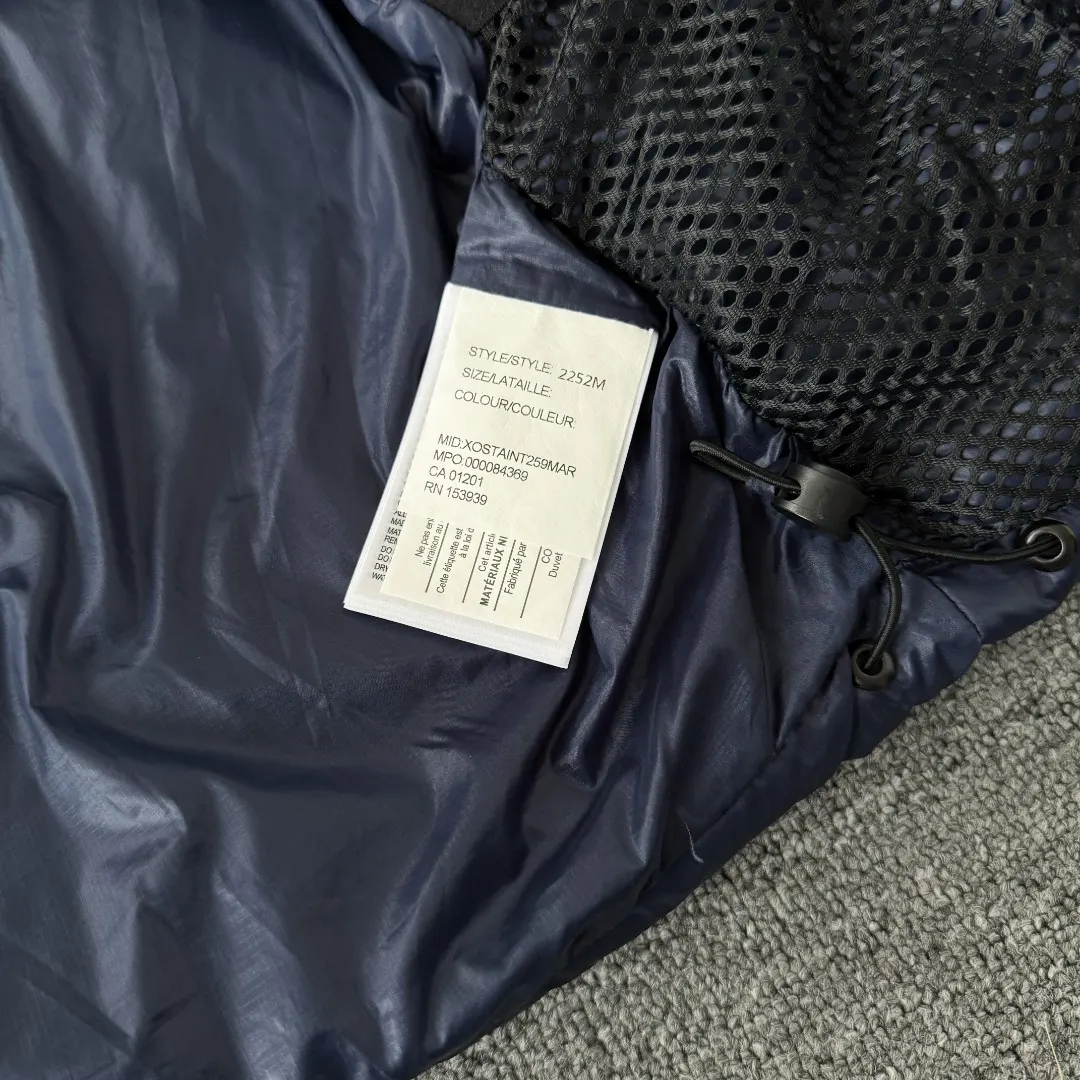 Crofton Hooded Down Puffer Jacket D45023544 — view 8