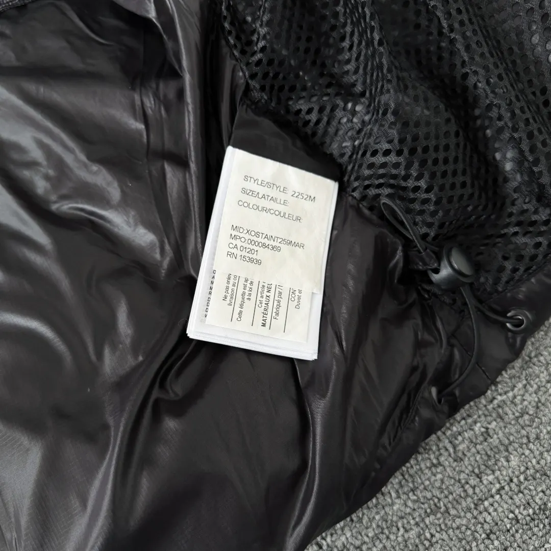 Crofton Hooded Down Puffer Jacket D45023545 — view 9