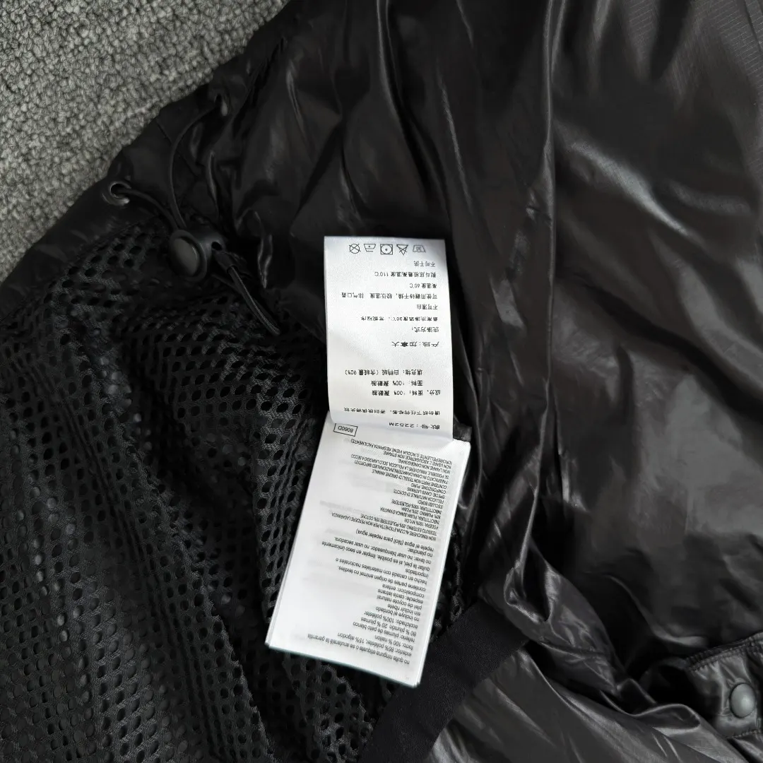 Crofton Hooded Down Puffer Jacket D45023545 — view 10