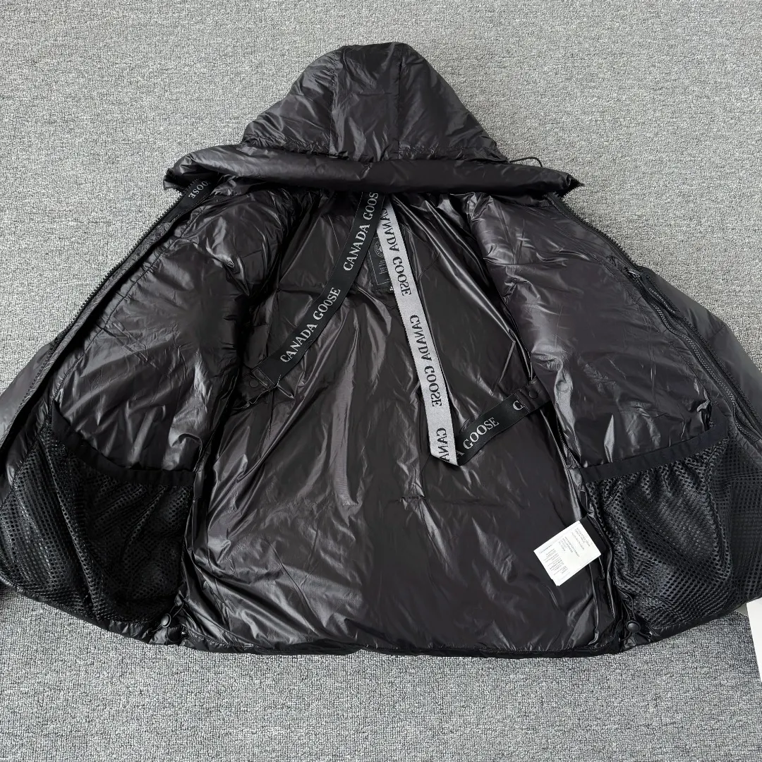 Crofton Hooded Down Puffer Jacket D45023546 — view 9