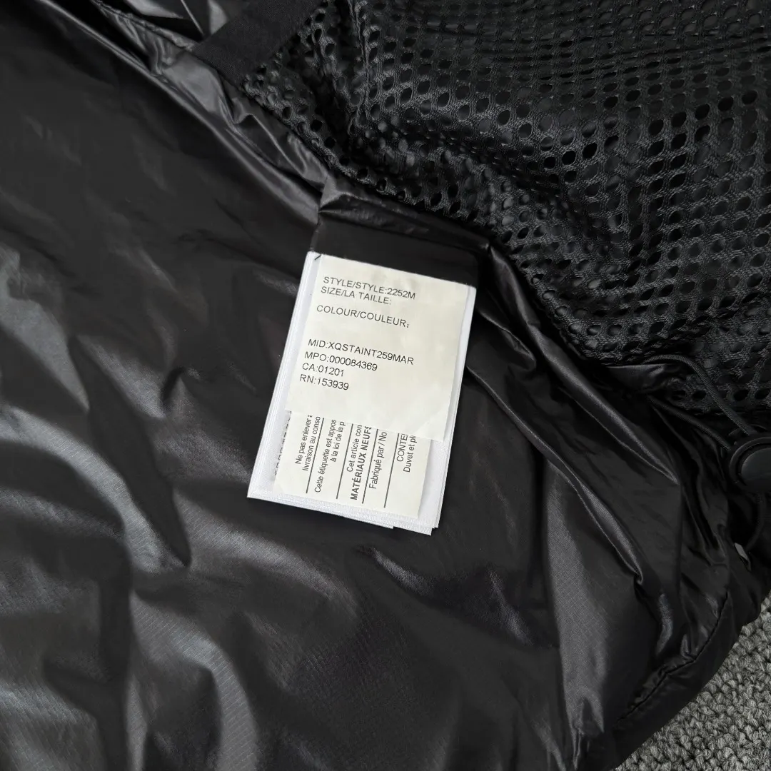 Crofton Hooded Down Puffer Jacket D45023546 — view 10