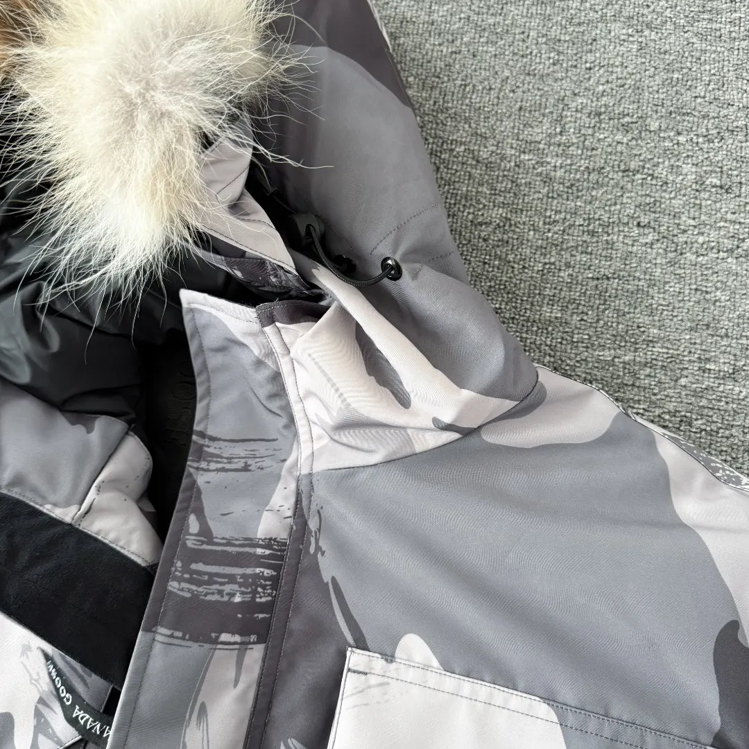 Expedition Fur-Trimmed Down Parka D46023397 — view 4