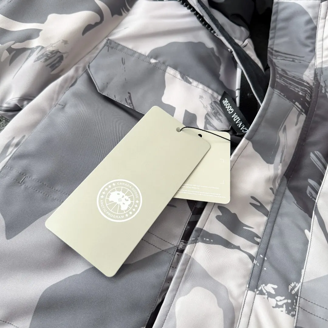 Expedition Fur-Trimmed Down Parka D46023397 — view 5