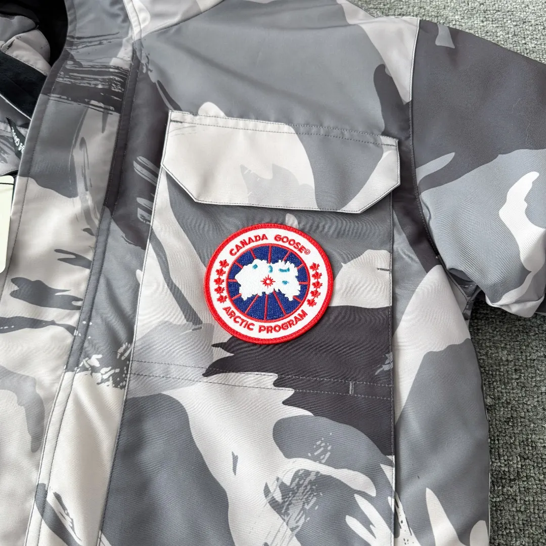 Expedition Fur-Trimmed Down Parka D46023397 — view 6