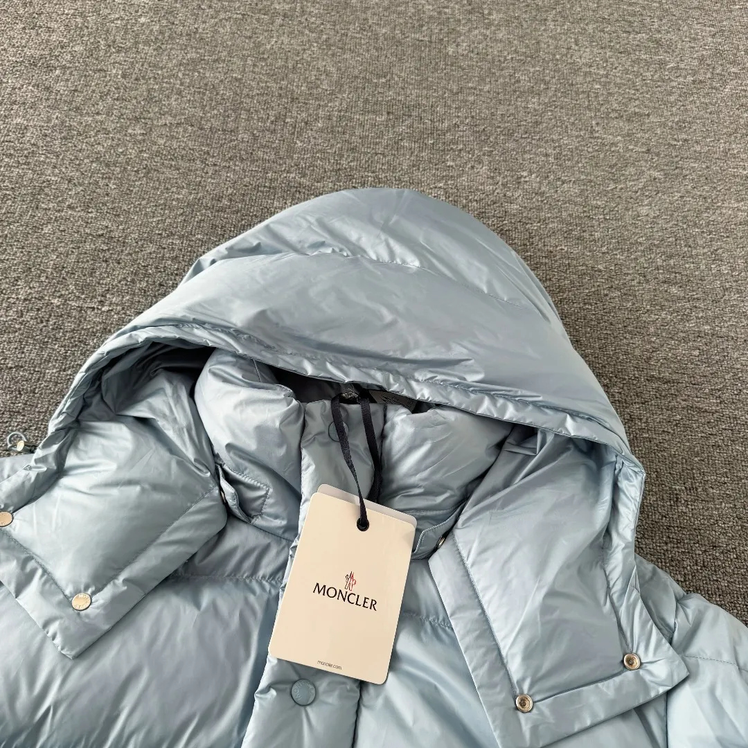 Maya 70th Anniversary Matte Down Jacket D47023482 — view 3