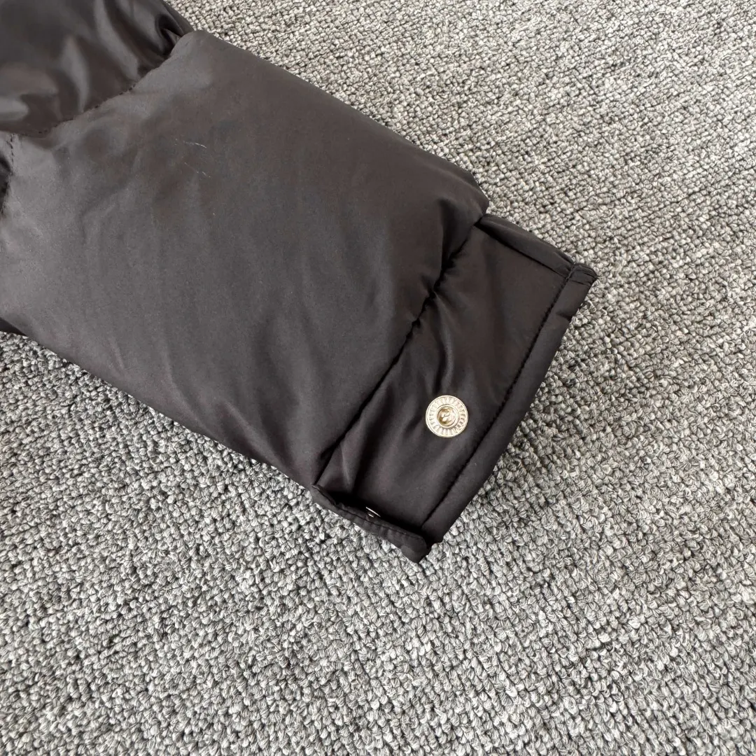 Maya 70th Anniversary Matte Down Jacket D47023486 — view 6