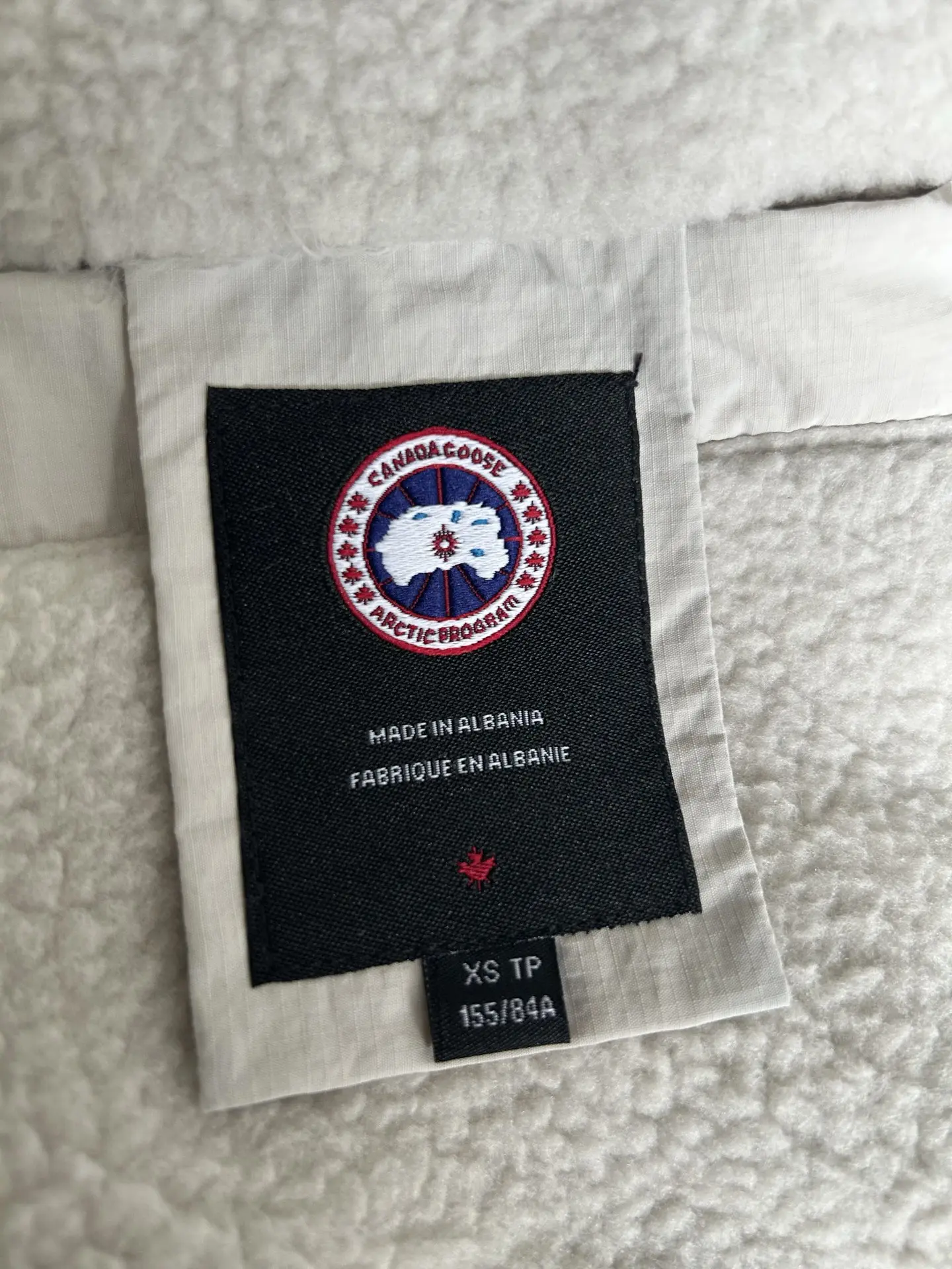 Alberni Reversible Fleece Hooded Jacket D48022782 — view 10