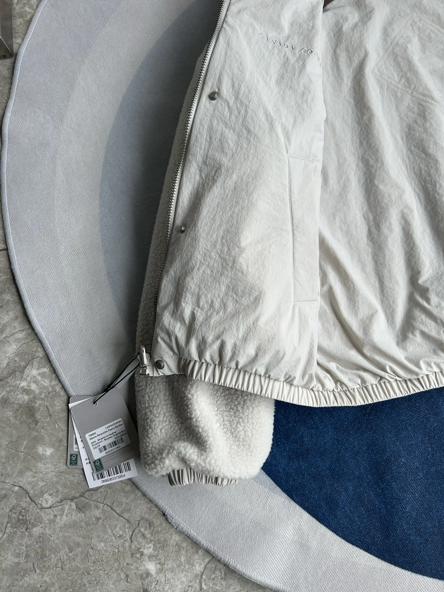 Alberni Reversible Fleece Hooded Jacket D48022782 — view 16
