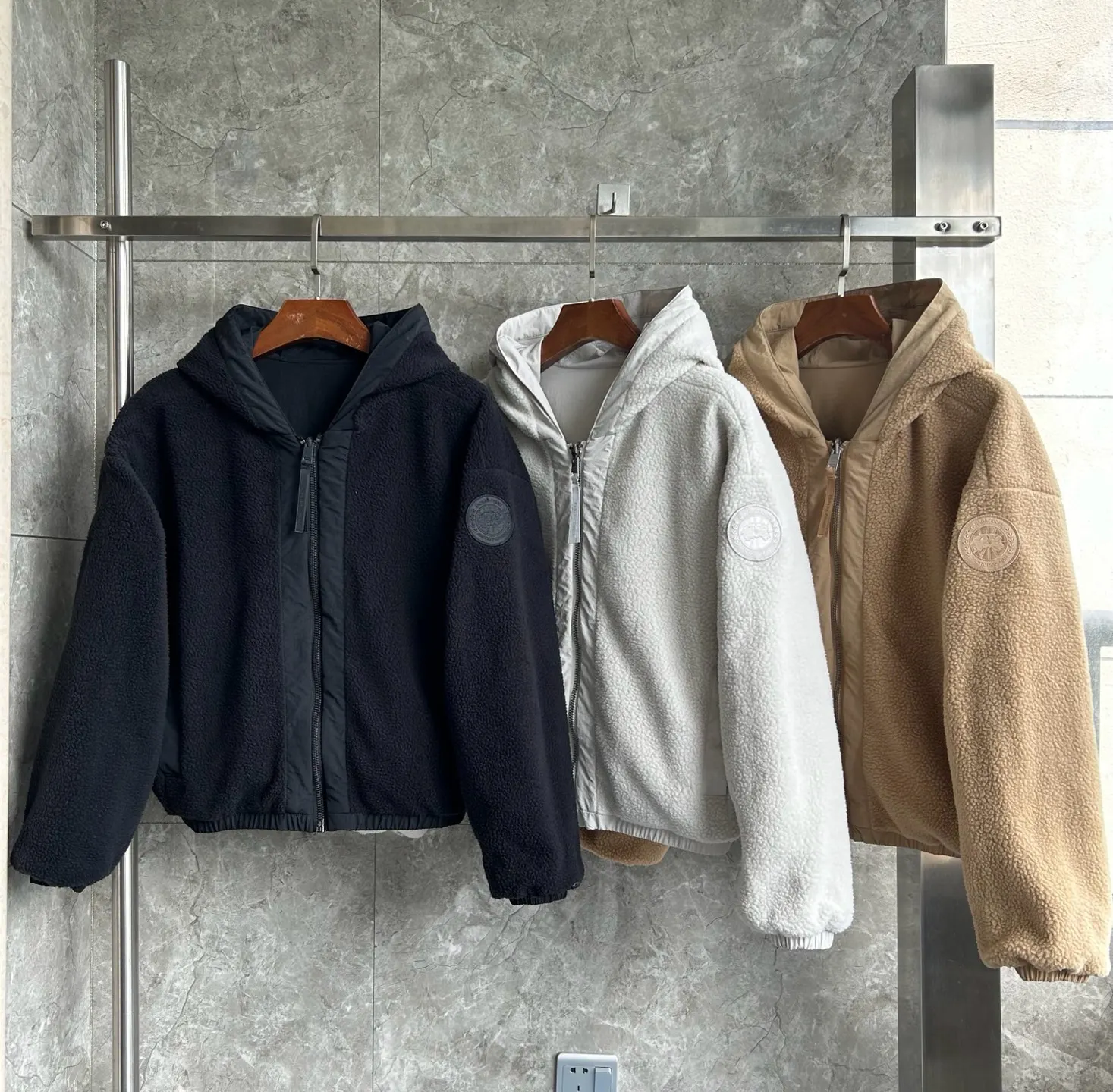 Alberni Reversible Fleece Hooded Bomber Jacket D48022779 — view 2