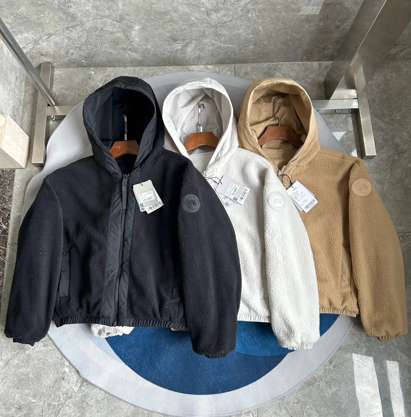 Alberni Reversible Fleece Hooded Bomber Jacket D48022779 — view 9