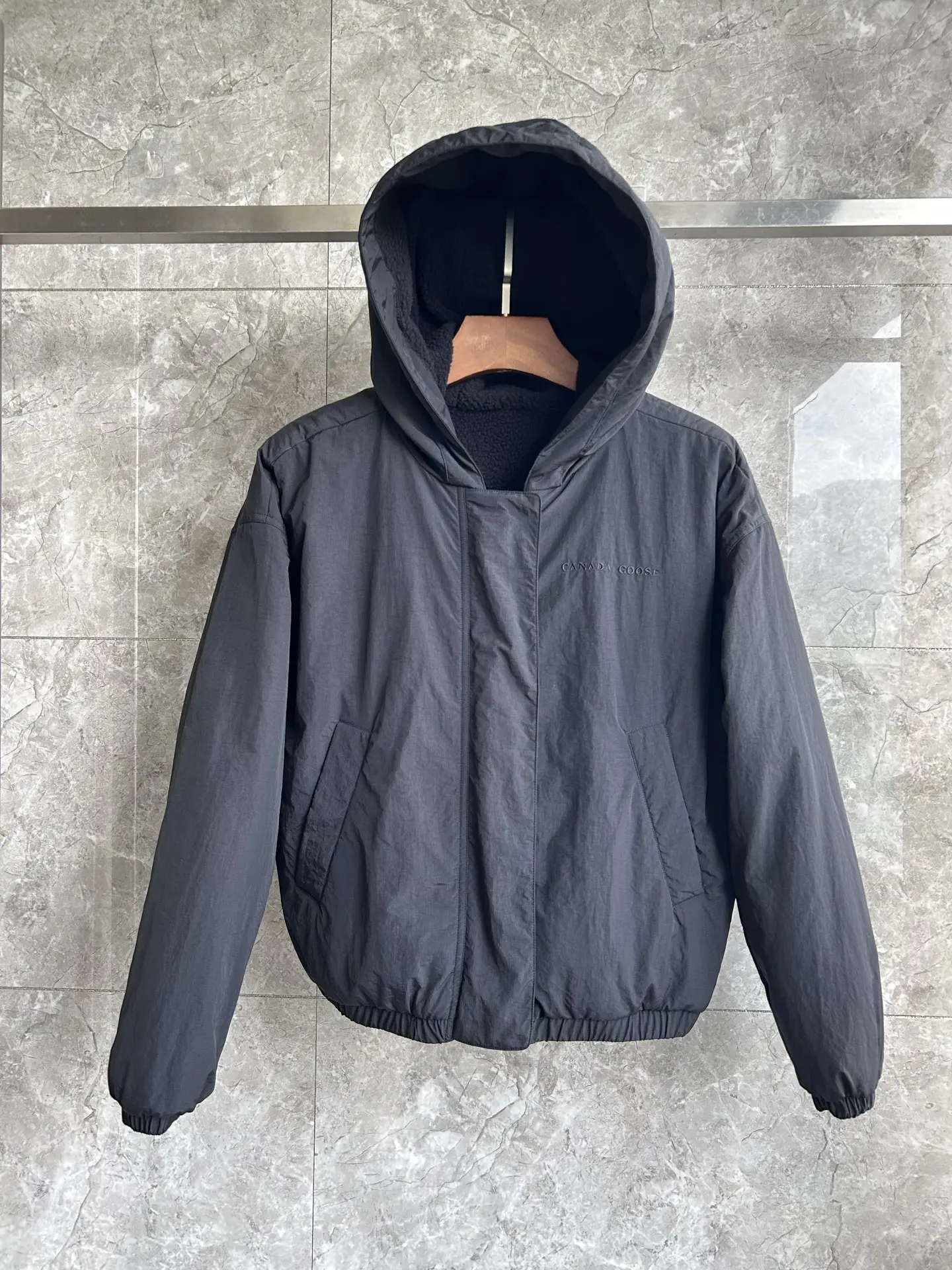 Alberni Reversible Fleece Hooded Jacket D48022781