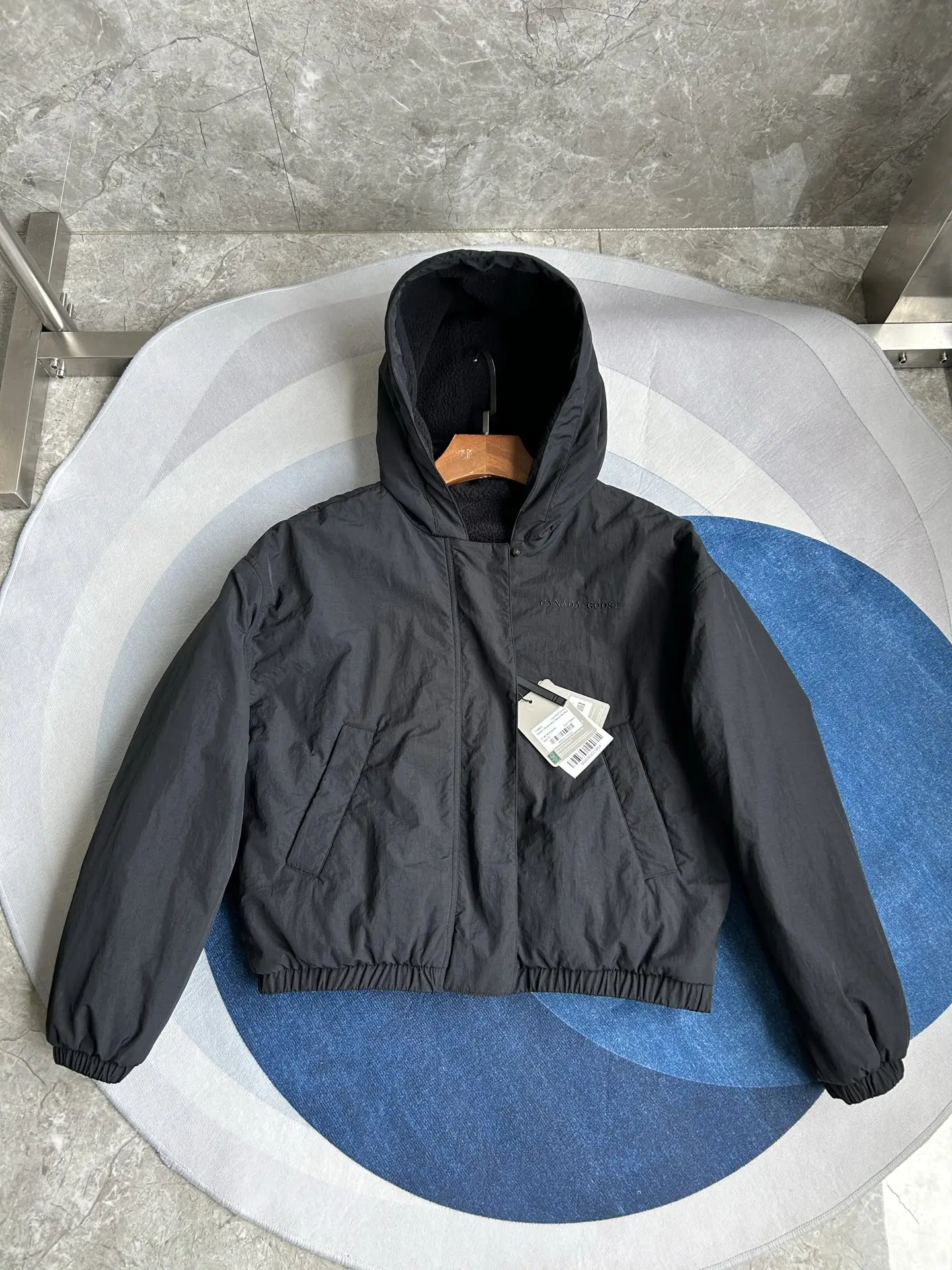 Alberni Reversible Fleece Hooded Jacket D48022781 — view 3