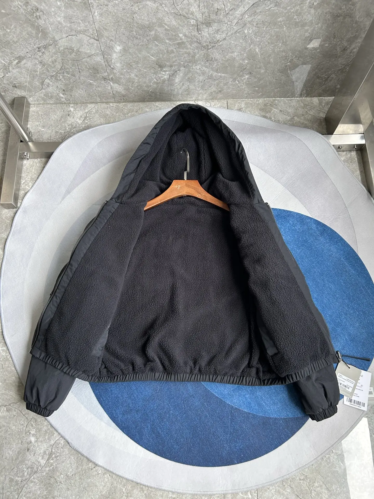Alberni Reversible Fleece Hooded Jacket D48022781 — view 4
