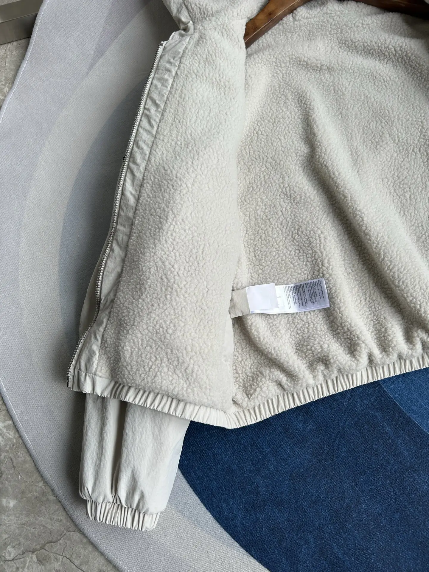 Alberni Reversible Fleece Hooded Jacket D48022783 — view 12