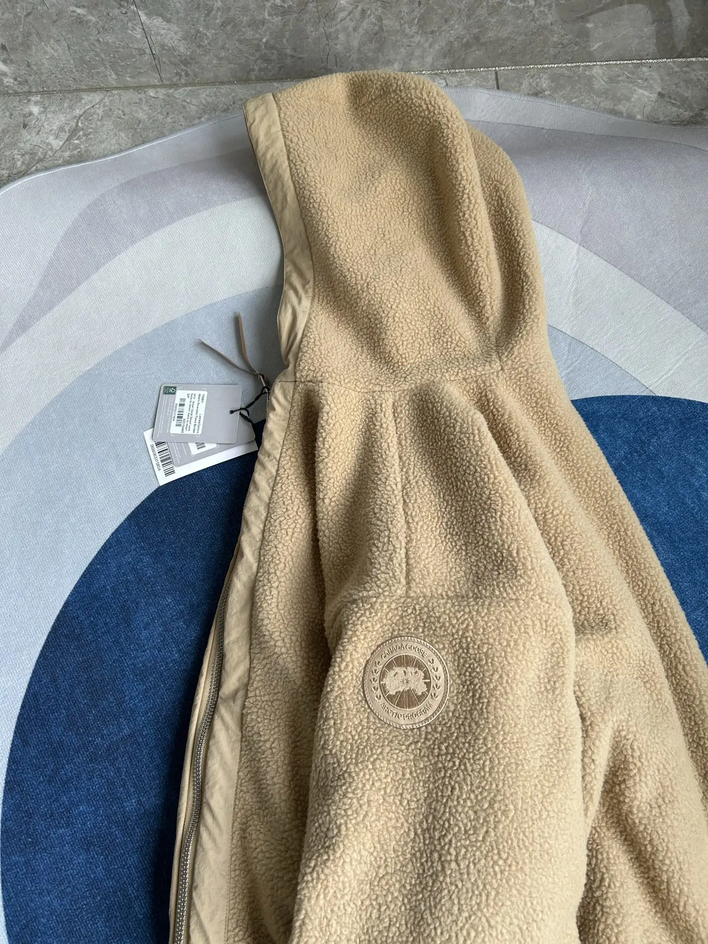Alberni Reversible Hooded Fleece Bomber Jacket D48022784 — view 22