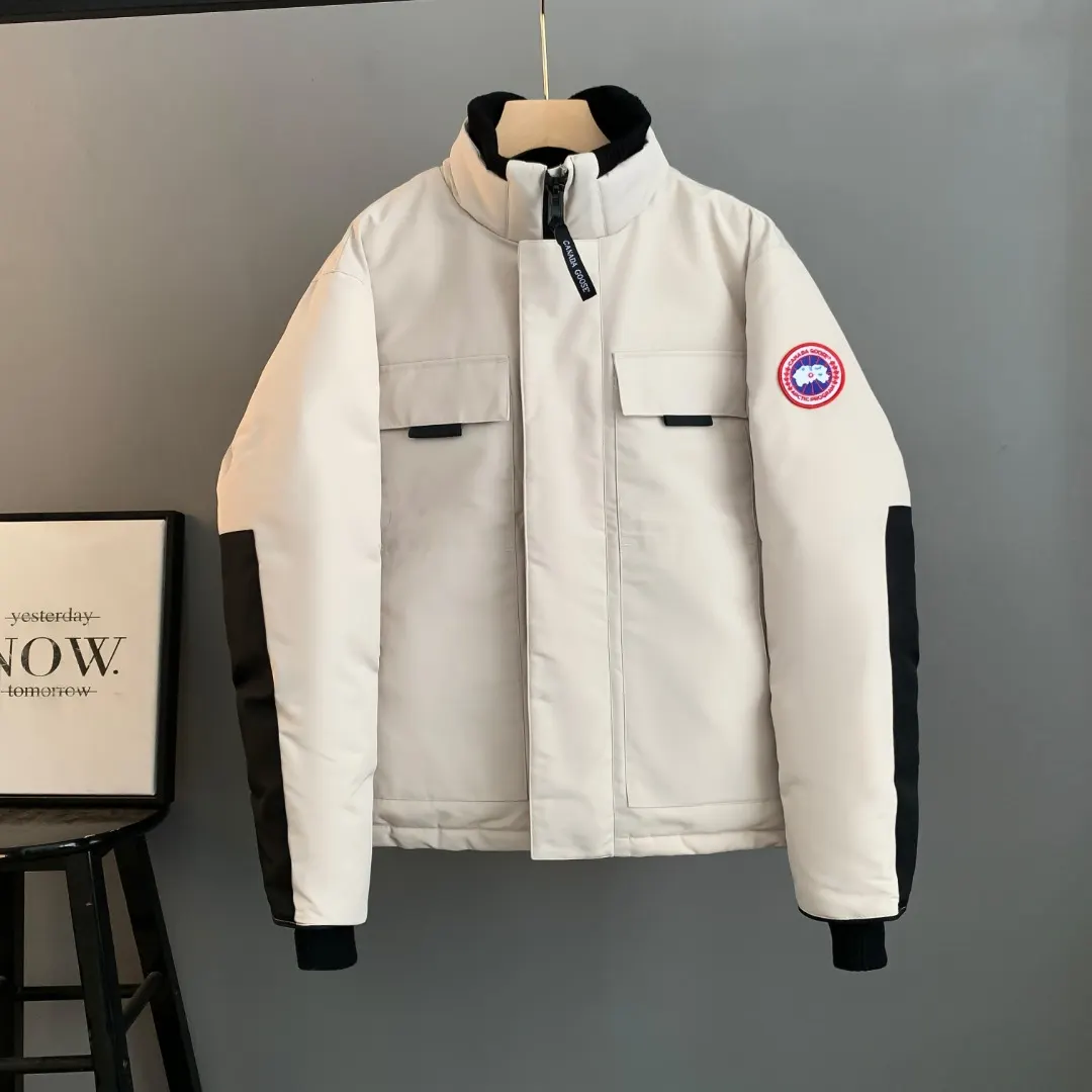 Expedition Down-Filled Puffer Jacket D49023495
