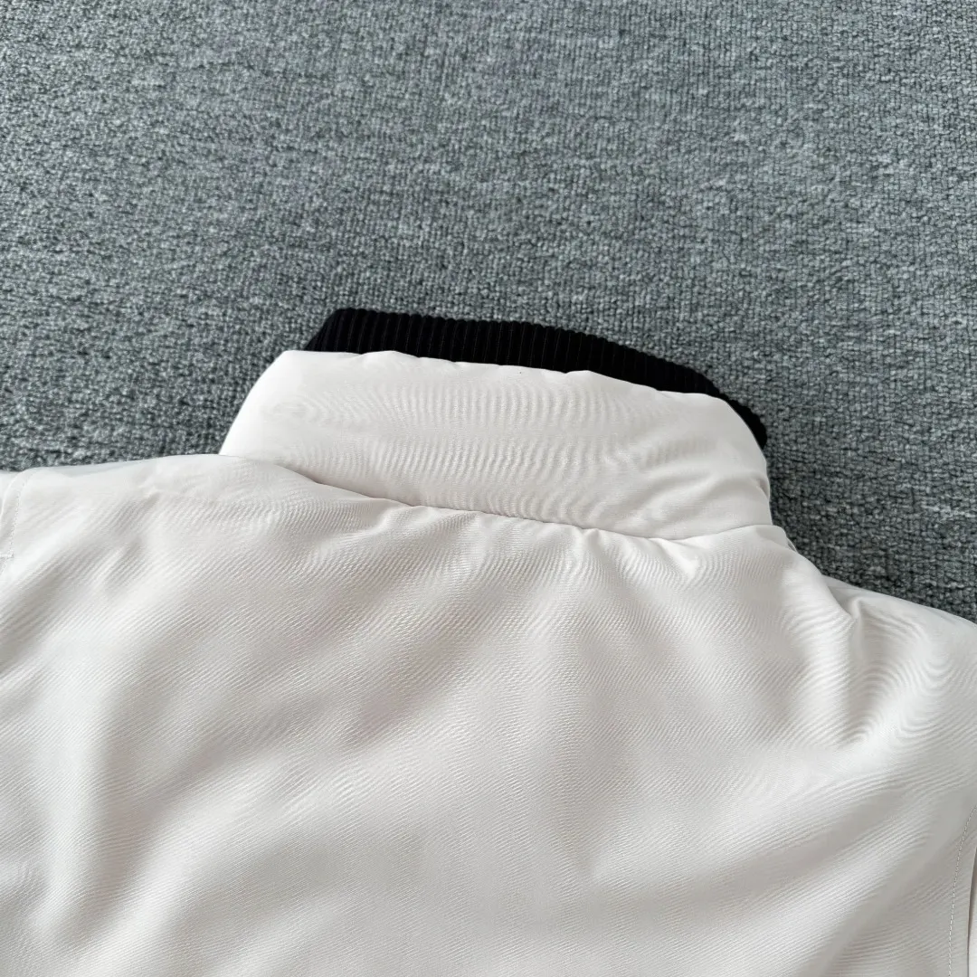 Expedition Down-Filled Puffer Jacket D49023495 — view 12