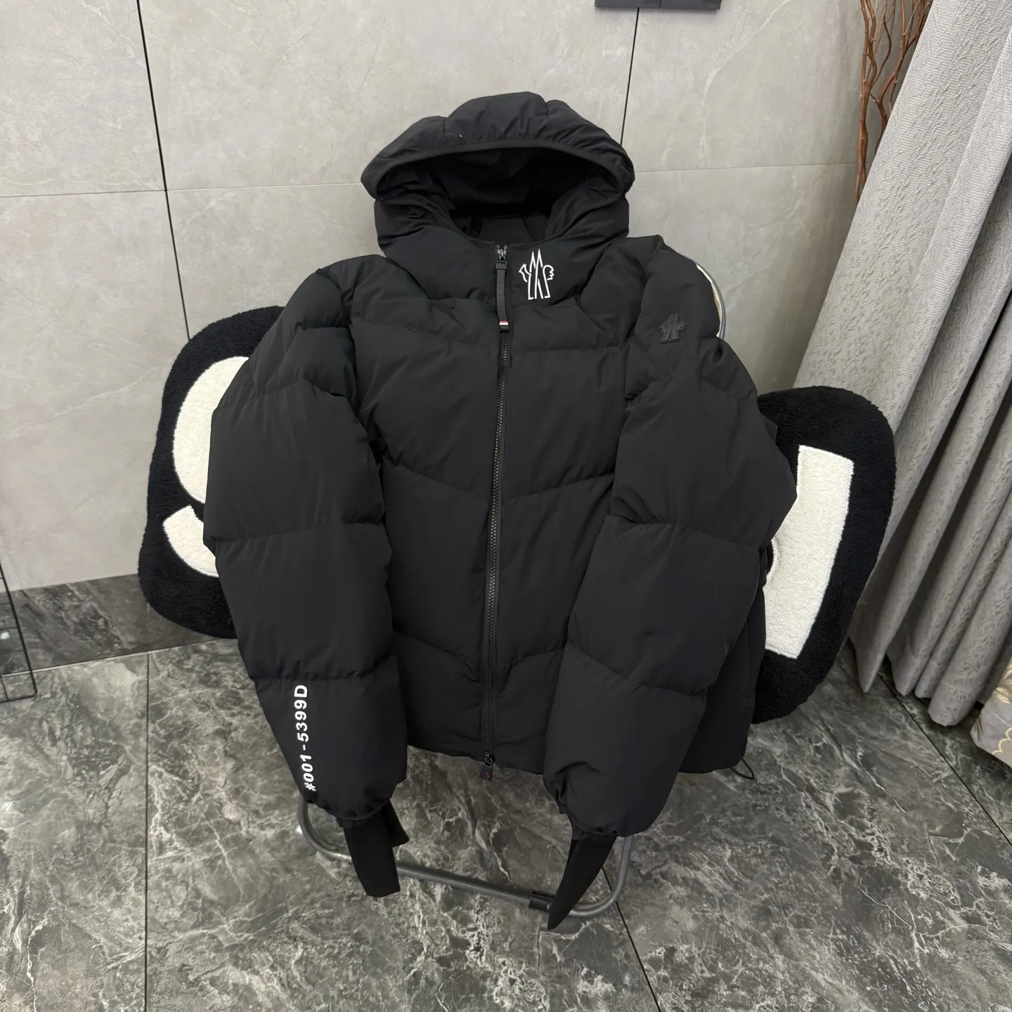 Moncler Grenoble Arcesaz Down-Filled Ski Jacket D51019972 — view 2