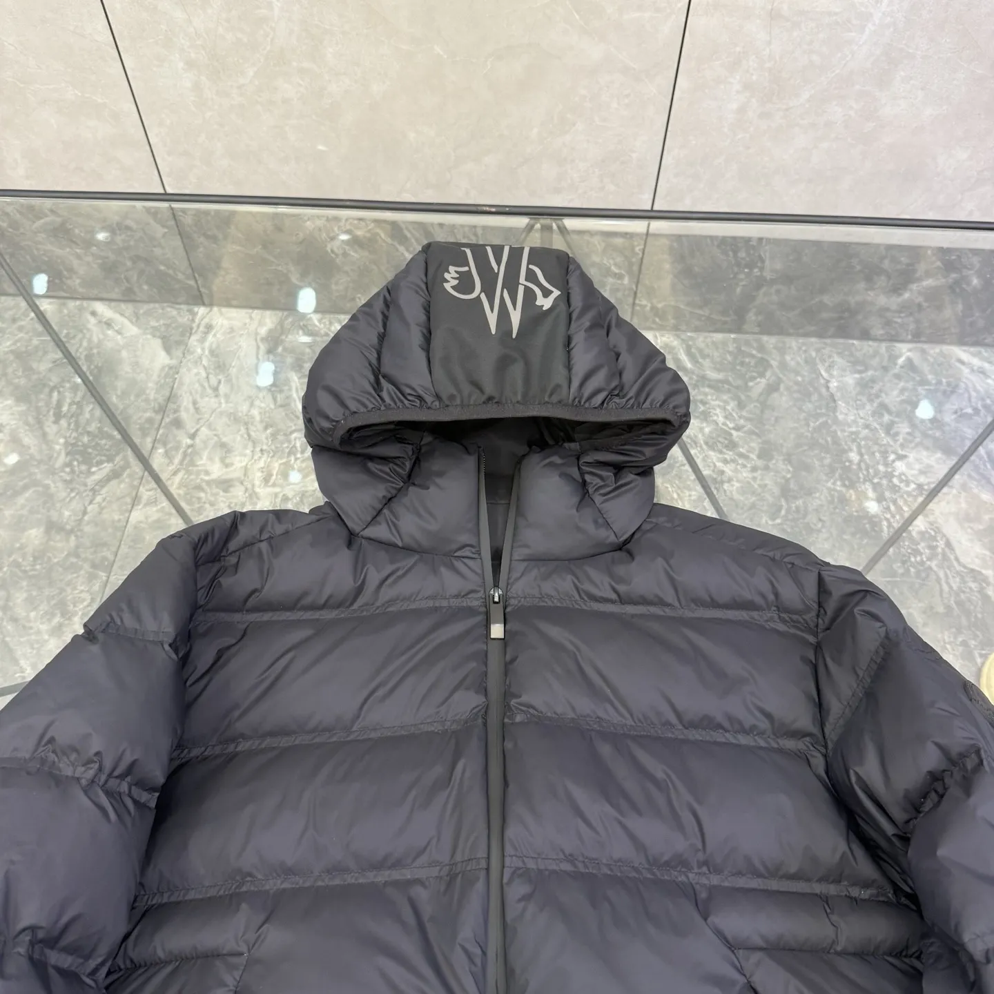 Moncler Gardy Hooded Down Puffer Jacket D51019967 — view 4